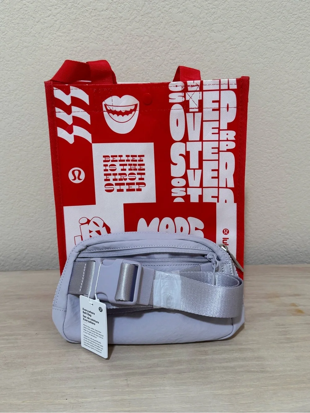LuluLemon Everywhere Belt Bag - Lavender (NWT) - Picture 11 of 11